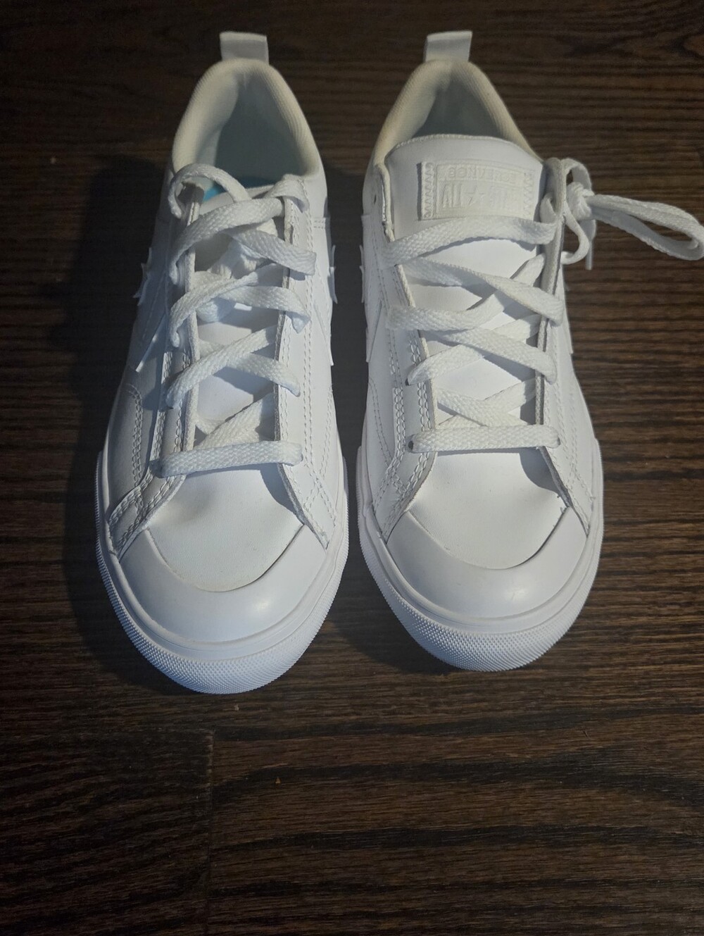 Kids White Low-Top Sneakers with Cushioned Comfort